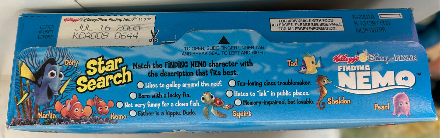 Finding NEMO 2004 Kellogg's Cereal Box - Dory - Pixar