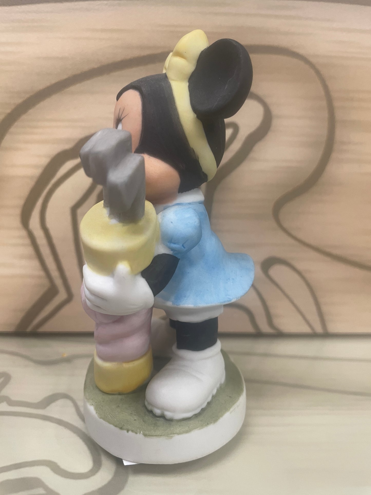 Minnie Mouse 4" Bisque Statue / Figurine - Golfing - Walt Disney Productions