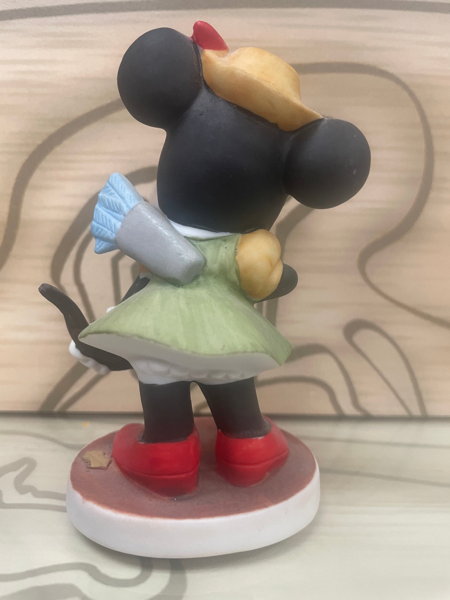 Minnie Mouse 4" Bisque Statue / Figurine - Bow-n-Arrow - Walt Disney Productions