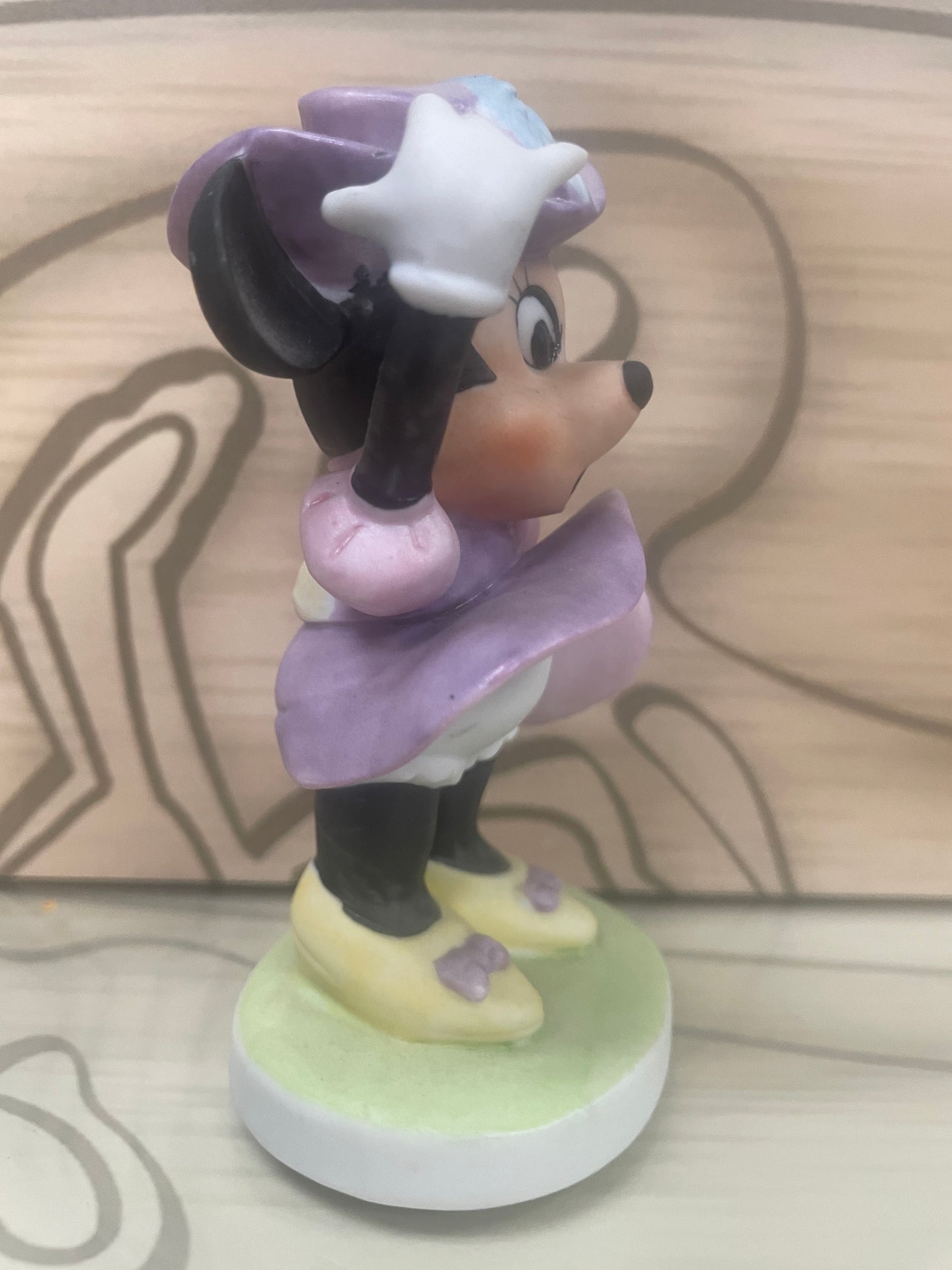 Minnie Mouse 4" Bisque Statue / Figurine - wind blows up Dress - Walt Disney Productions