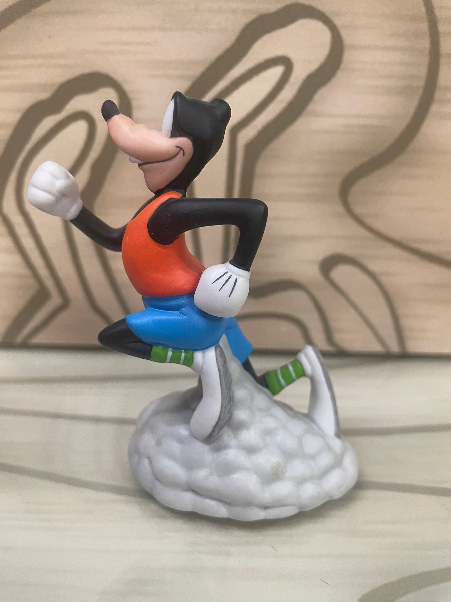 GOOFY - Bisque 3" Statue / Figurine - Running