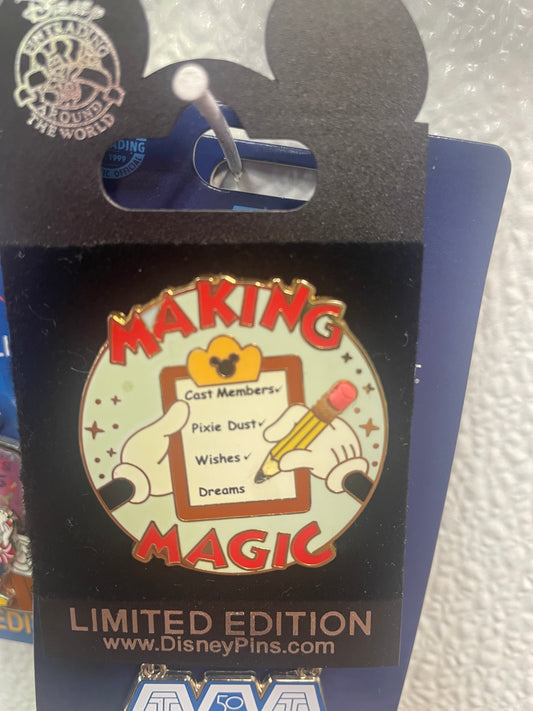 Mickey Mouse Making Magic Check List Disney Limited Edition Pin