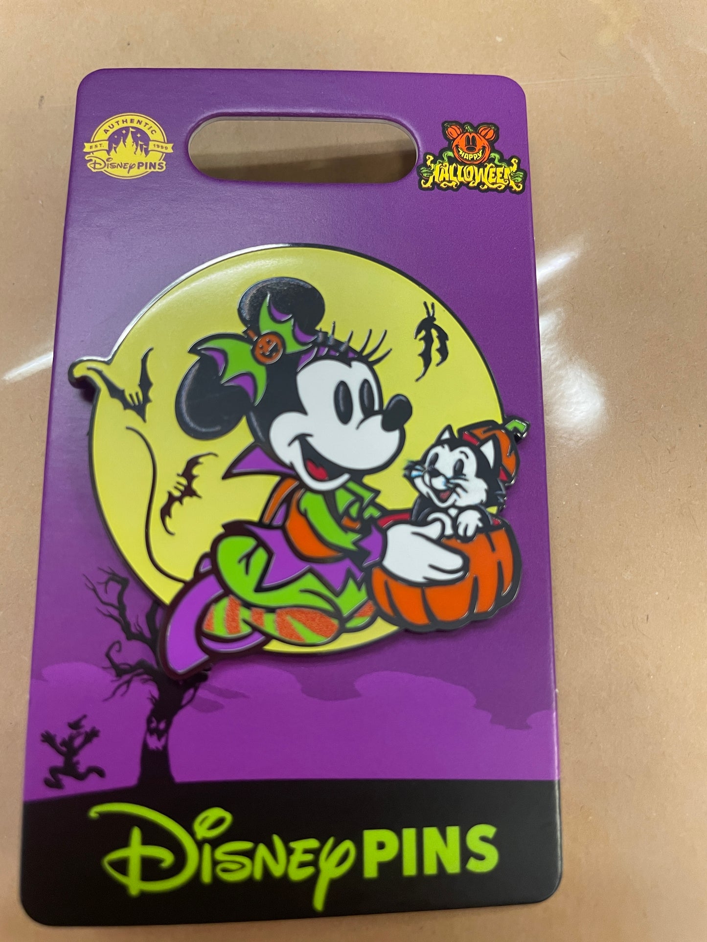 Minnie Mouse Halloween Disney Pin