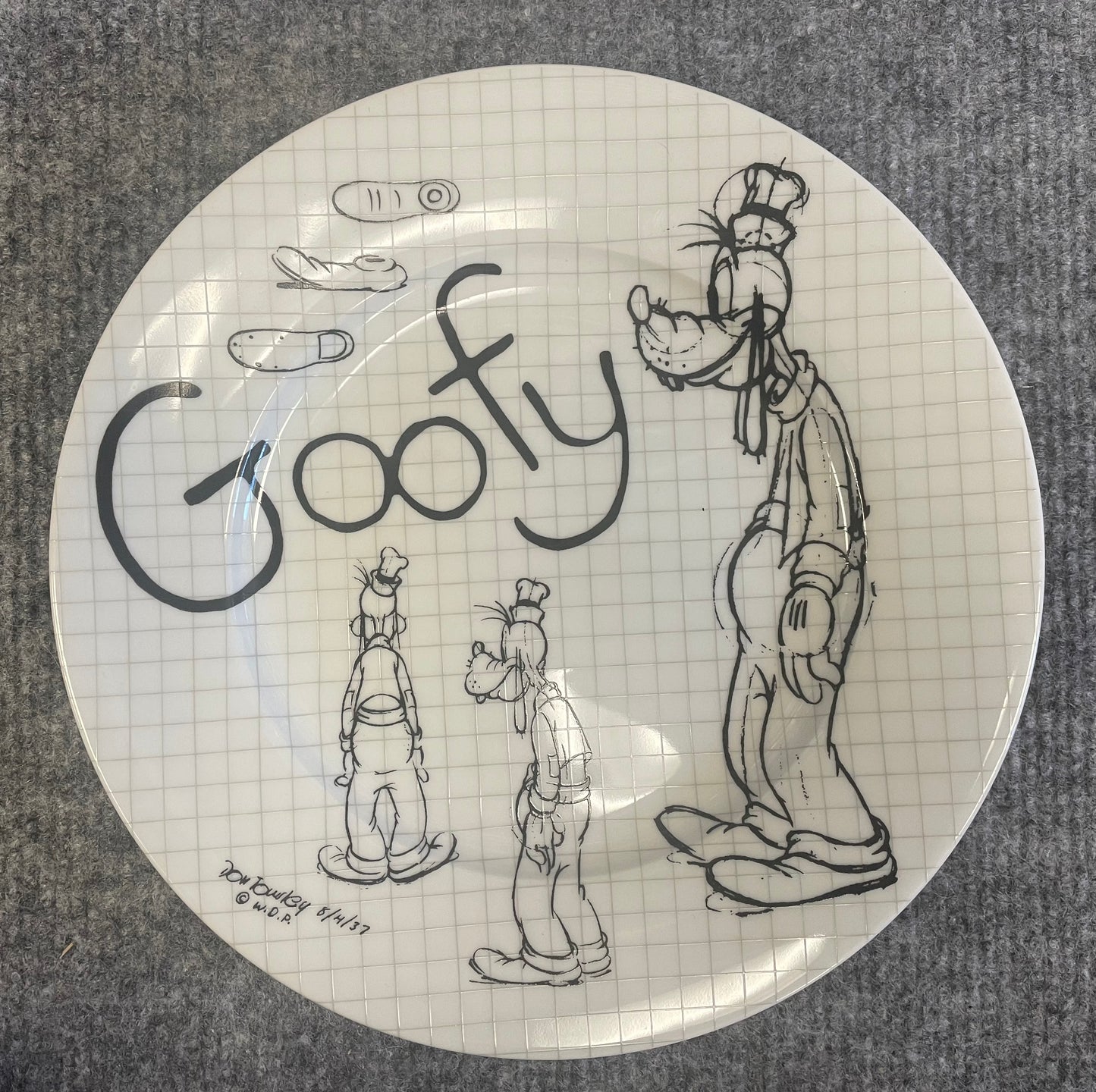 GOOFY 8" Plate - Disney Sketch Art Model Board Drawings