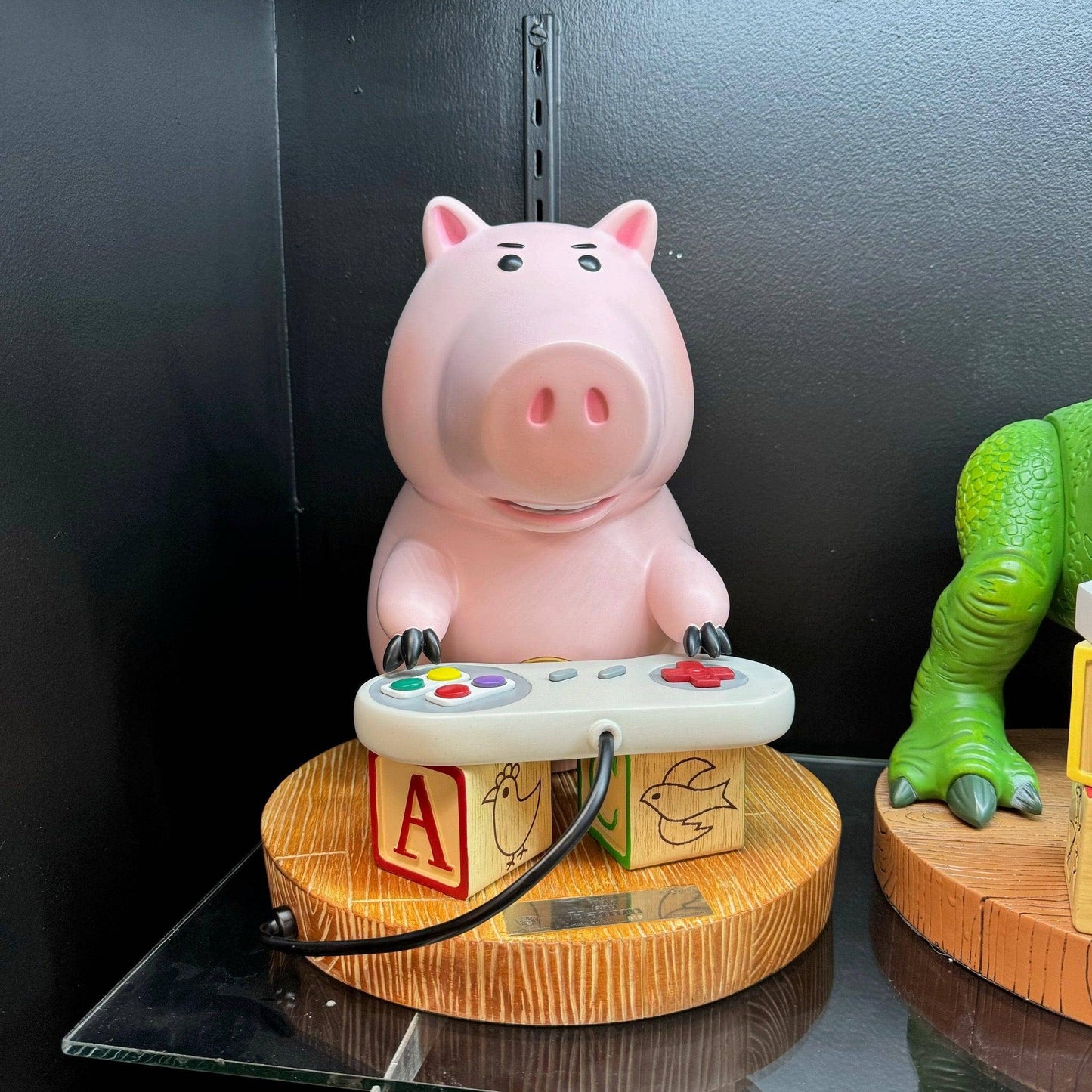 Toy Story Master Craft Hamm Table Top Statue
