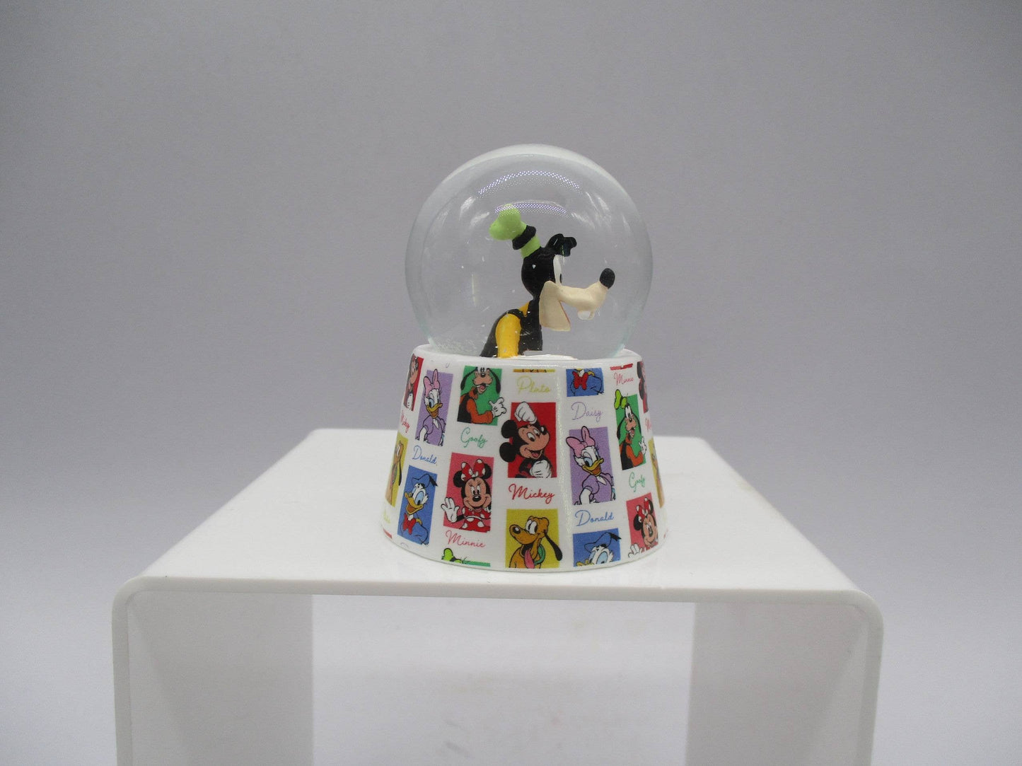 Disney Goofy Boxed 45mm Light Up Snow Globe