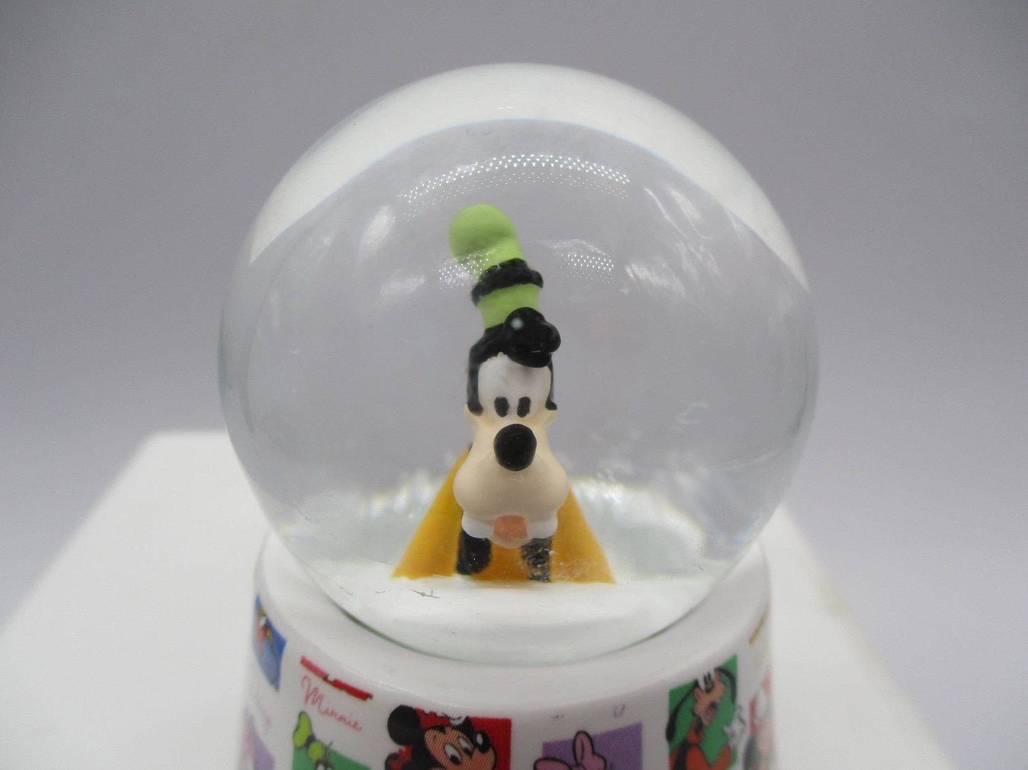 Disney Goofy Boxed 45mm Light Up Snow Globe