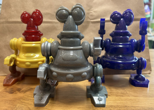 EPCOT - Plastic Works, Innoventions East, ROBOT from 2004-2008 - One (1) Robot