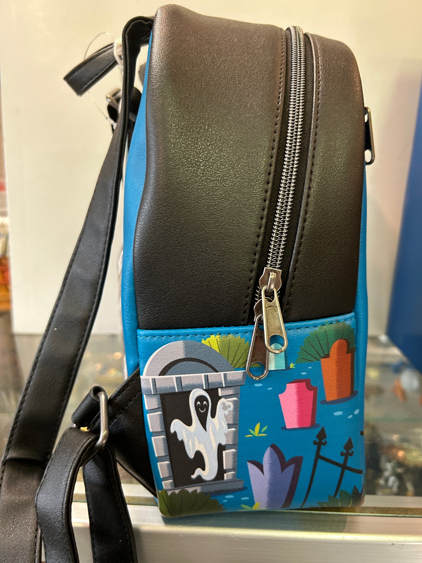 HAUNTED MANSION Loungefly bwt Backpack - Hitchhiking Ghosts - Singers