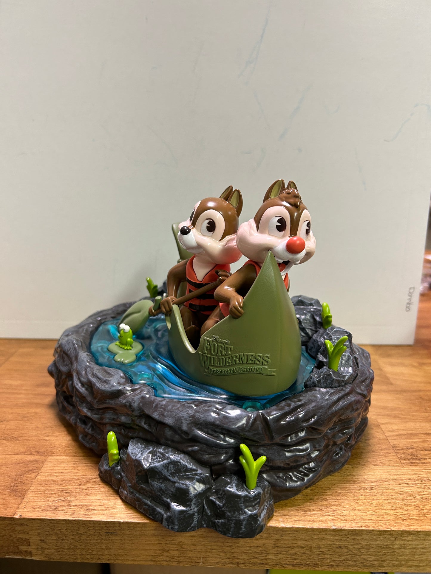 Chip -N- Dale Statue / Figurine Fort Wilderness Resort & Campground, Walt Disney World