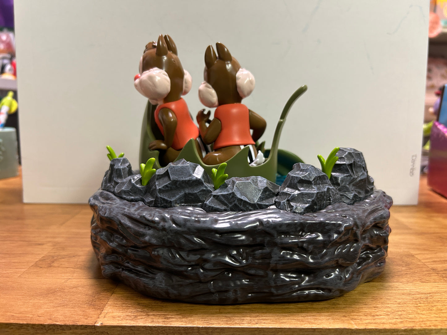 Chip -N- Dale Statue / Figurine Fort Wilderness Resort & Campground, Walt Disney World