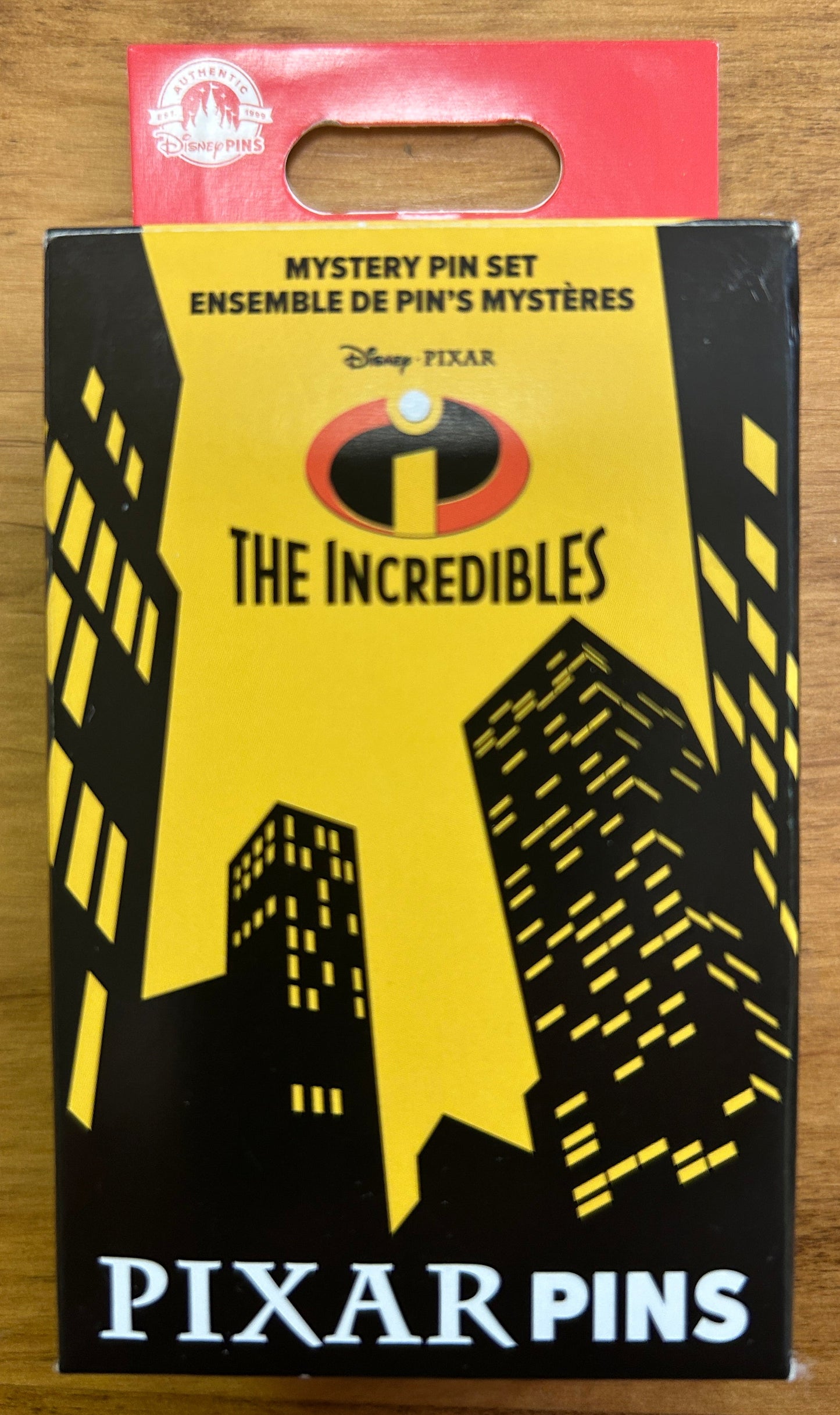 THE INCREDIBLES Mystery Disney Pin Box - Pixar - 8 Different Pins / 2 Pins per Box