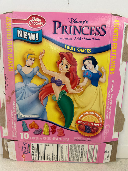 2003 Disney Princes Fruit Snacks Betty Crocker Box - Snow White Cinderella Ariel