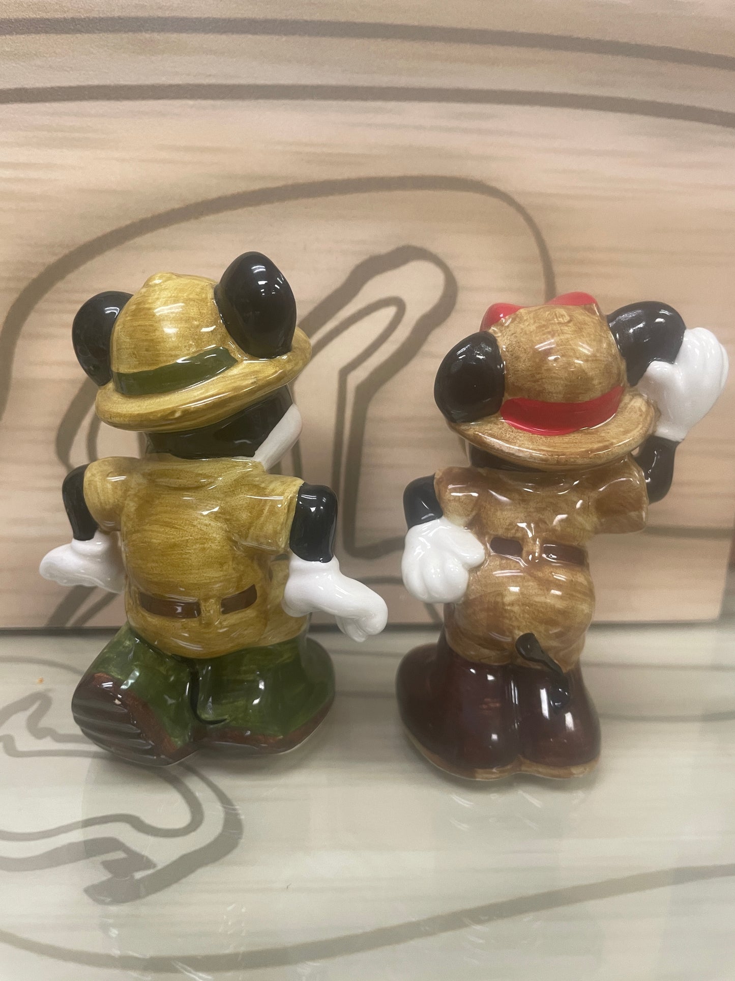 Mickey & Minnie Mouse 4" Ceramic Statue / Figurine  - Hikers / Explorers - Walt Disney Productions