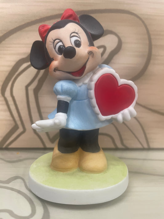 Minnie Mouse 4" Bisque Statue / Figurine  - with Heart - Walt Disney Productions