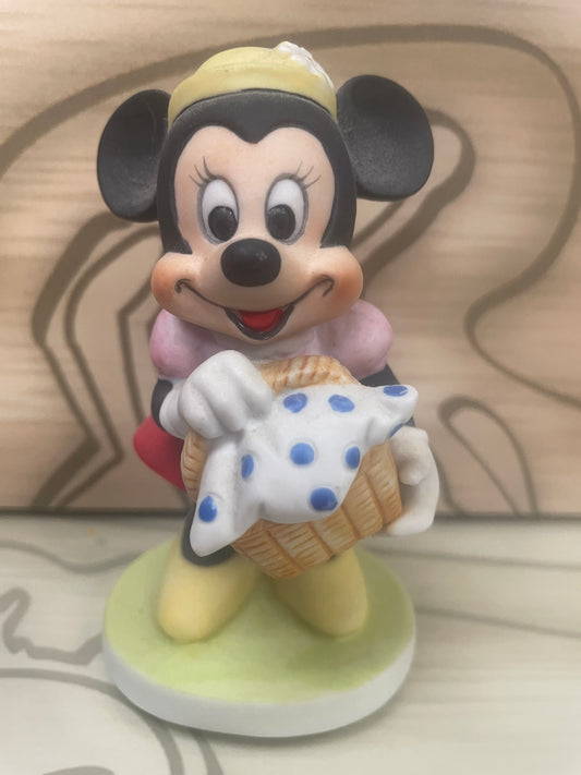 Minnie Mouse 4" Bisque Statue / Figurine  - with Picnic Basket - Walt Disney Productions