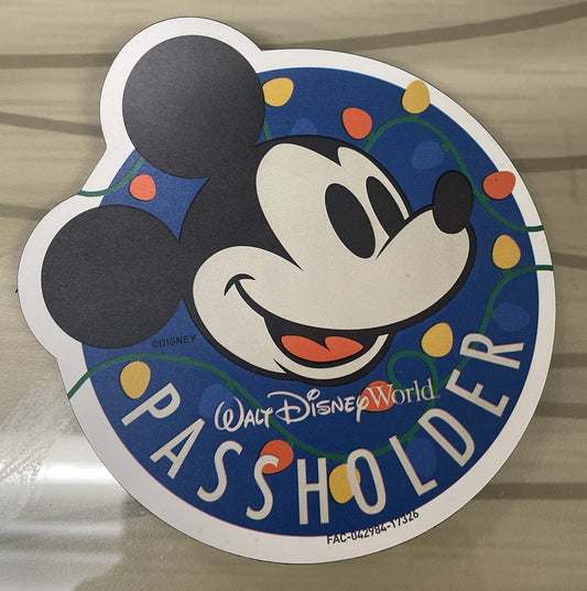 Mickey Mouse Christmas String of Lights Walt Disney World Annual Passholder Magnet