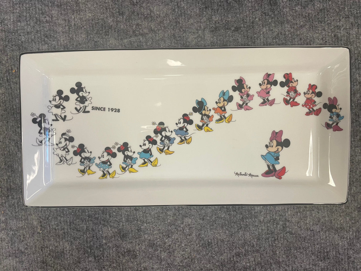Minnie Mouse Through the Years 14" Serving Dish - DISNEY