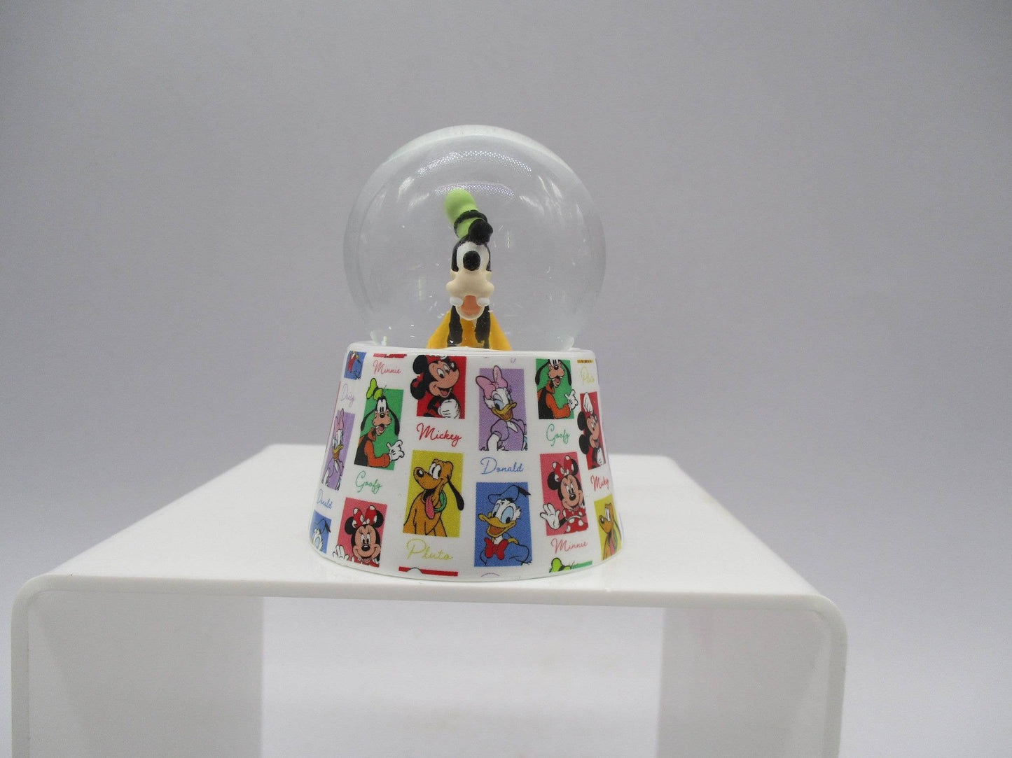 Disney Goofy Boxed 45mm Light Up Snow Globe