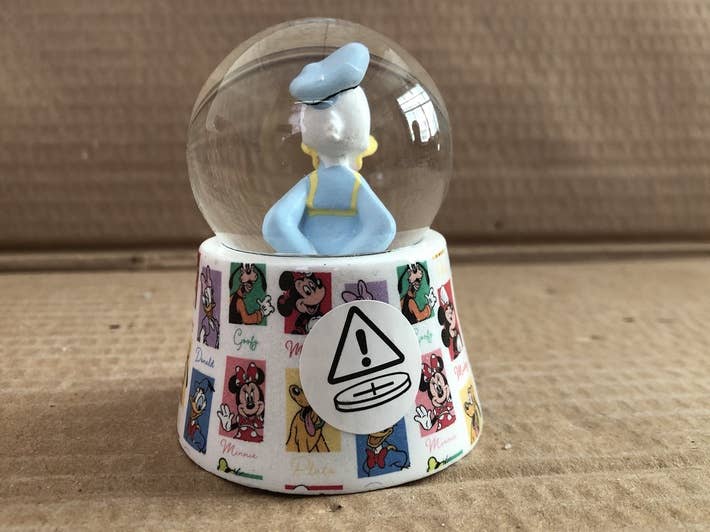 Disney Donald Duck Boxed 45mm Light Up Snow Globe